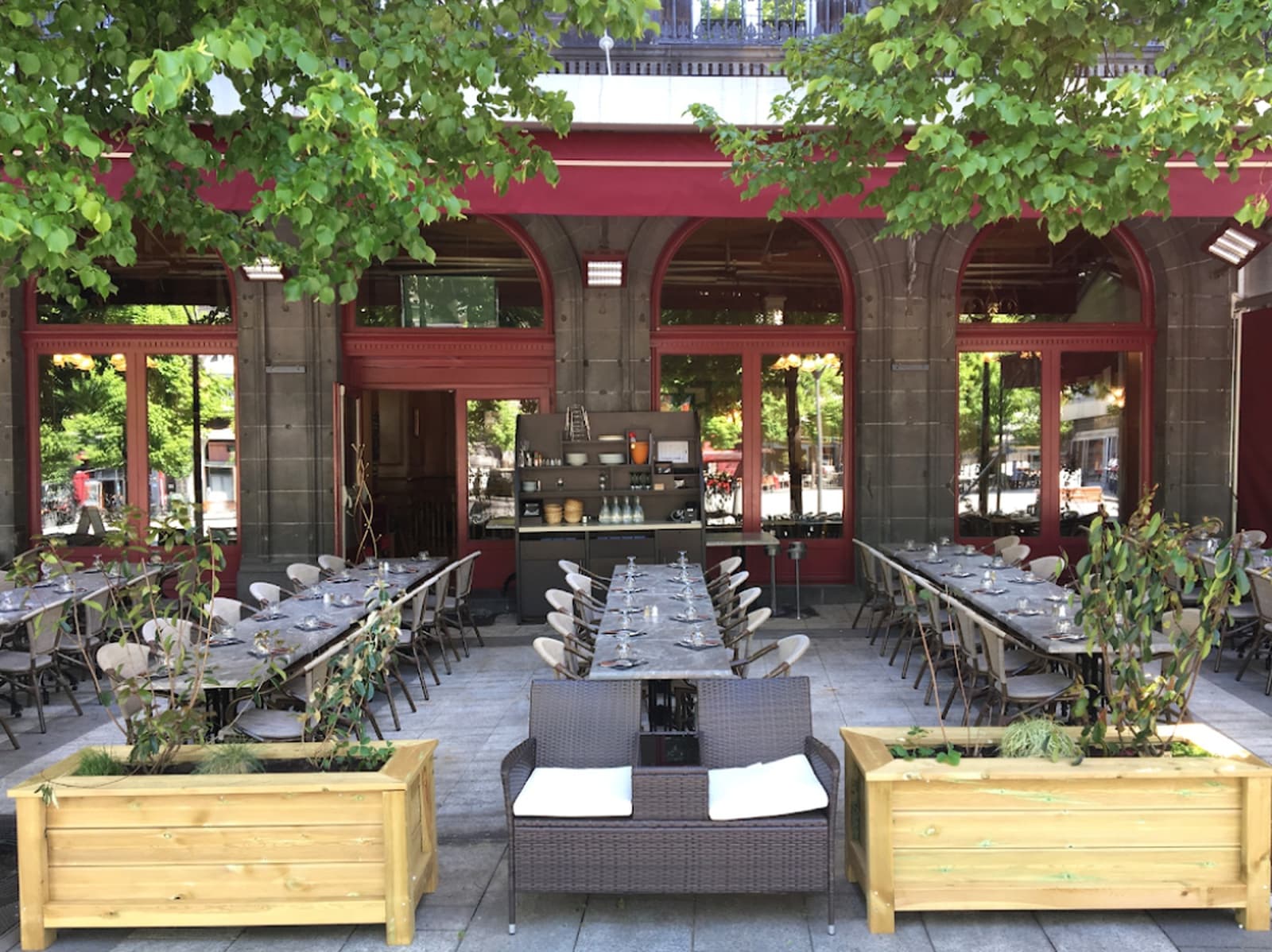 Brasserie Madeleine Clermont-Ferrand - Cover