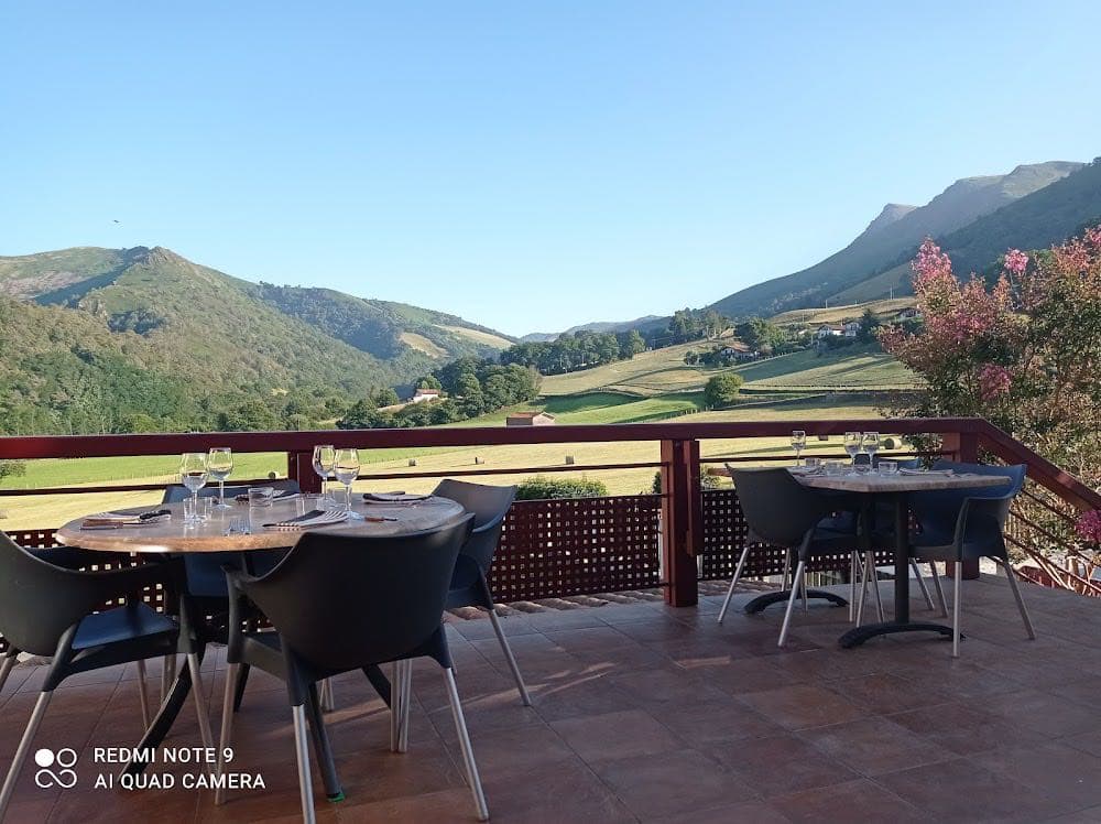 AUBERGE IPARLA - Cover