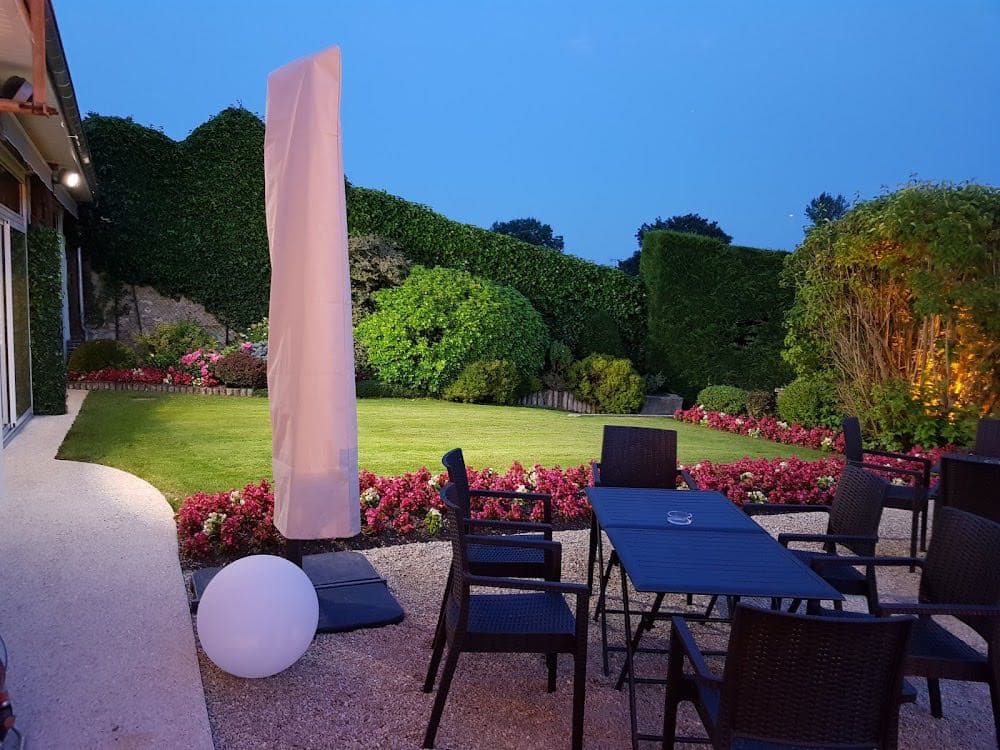 Auberge de la Brie - Cover