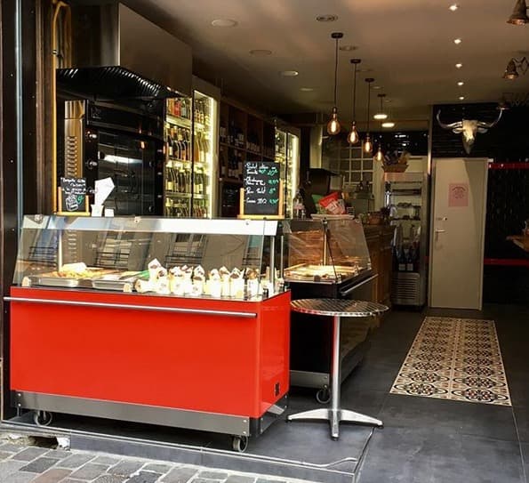 Les Provinces - Boucherie étable à manger - Cover