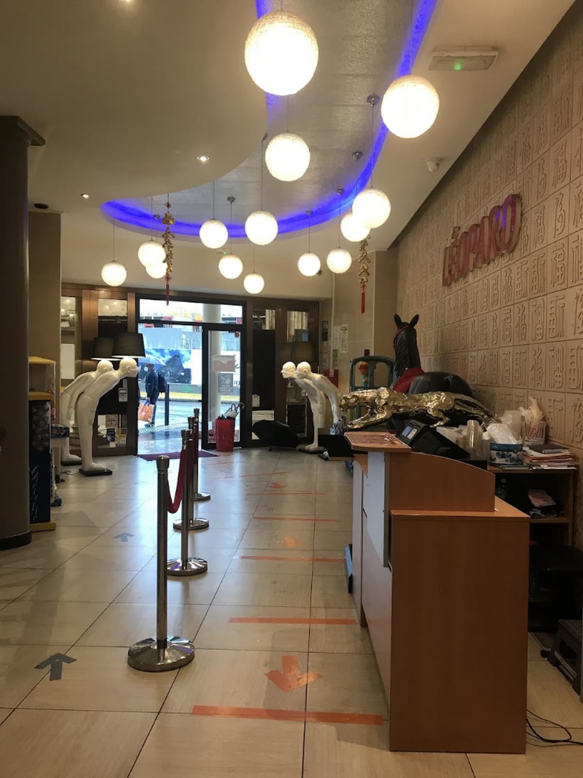 Resto Léopard - Cover