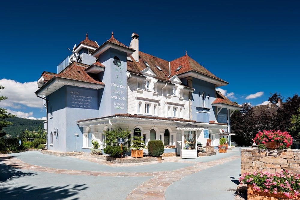 Hôtel La Maison Bleue par Yoann Conte - Cover