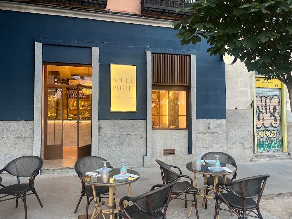 Sol de Beirut Palacio Madrid - Cover