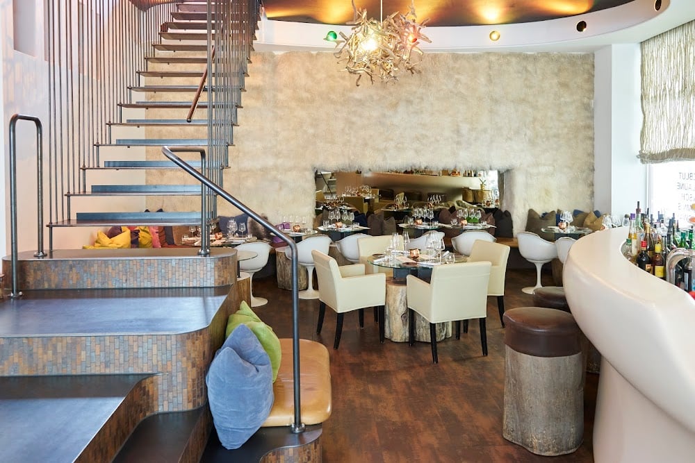 5 Gourmet Restaurant & Bar - Cover