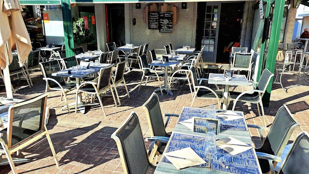 AU 10 PLACE DU MARCHÉ. - Cover