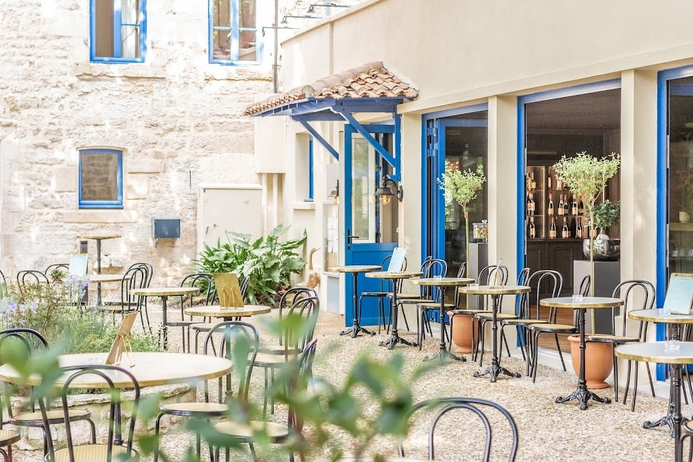 Auberge _ de la Roussille - Cover