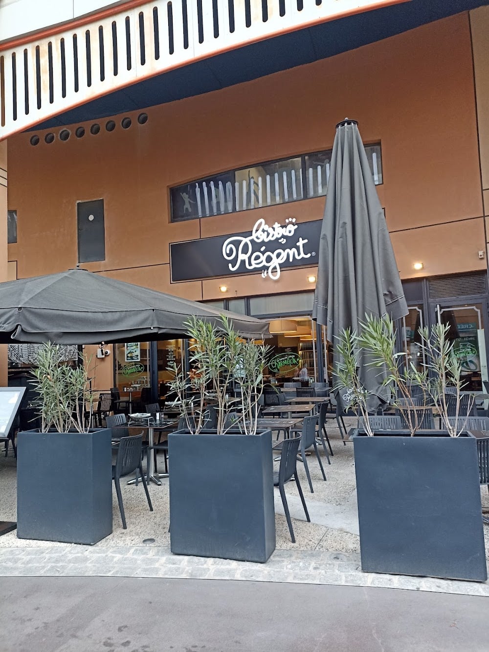 Bistrô Régent - Cover