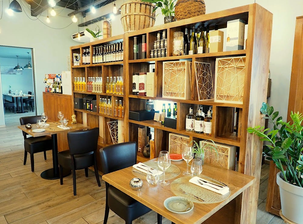 D'Cadei Restaurant - Cover