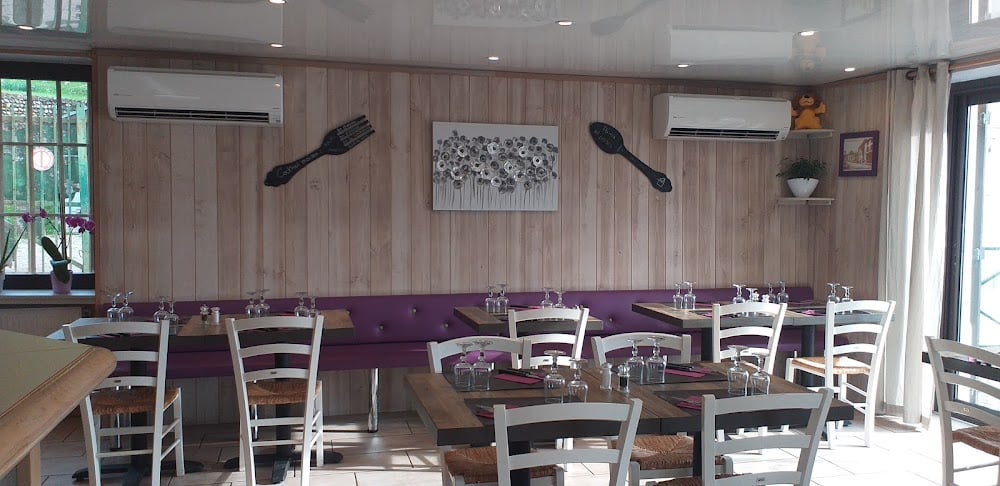 LA DINETTE DE MONTFERRAT - Cover