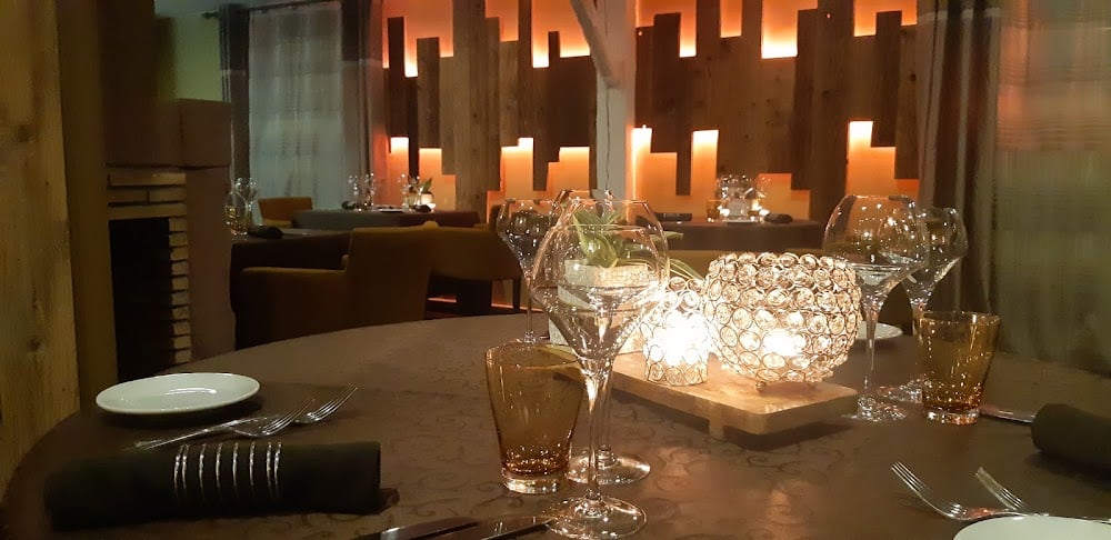 La Petite Auberge - Cover