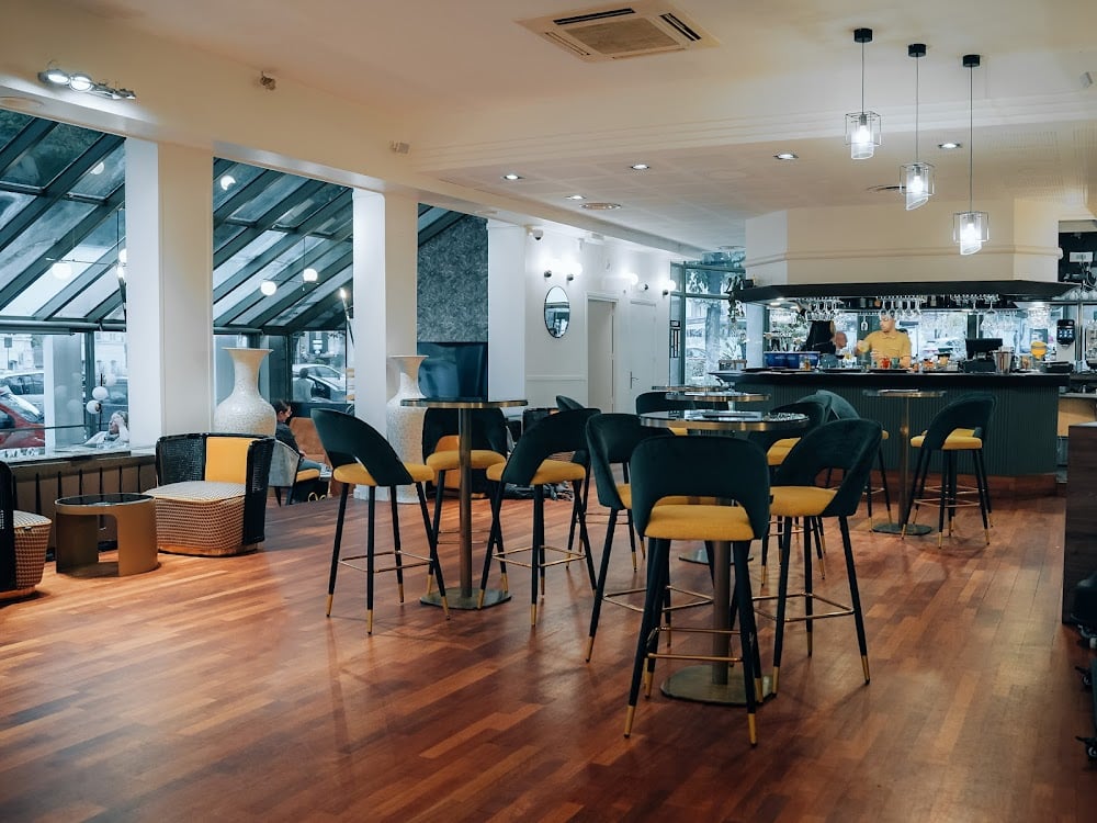 La Rotonde Restaurant - Cover