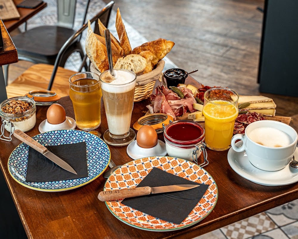 Le 17.45 Lyon - Planches à composer - Cover