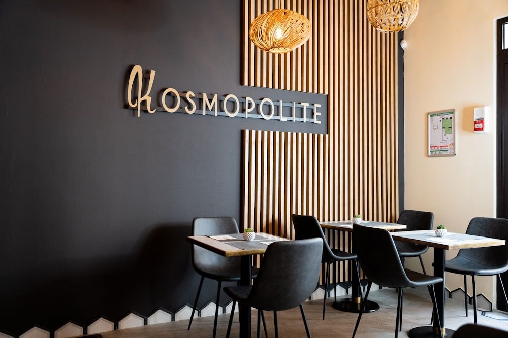 Le Kosmopolite - BEAUMONT - Cover