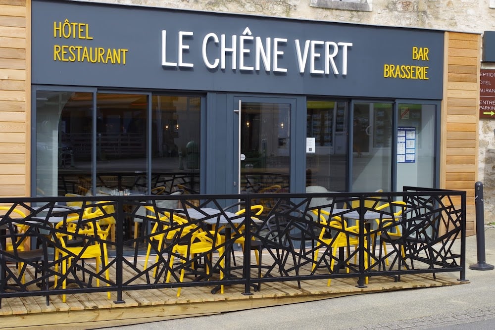 Logis Hôtel le Chêne Vert - Cover