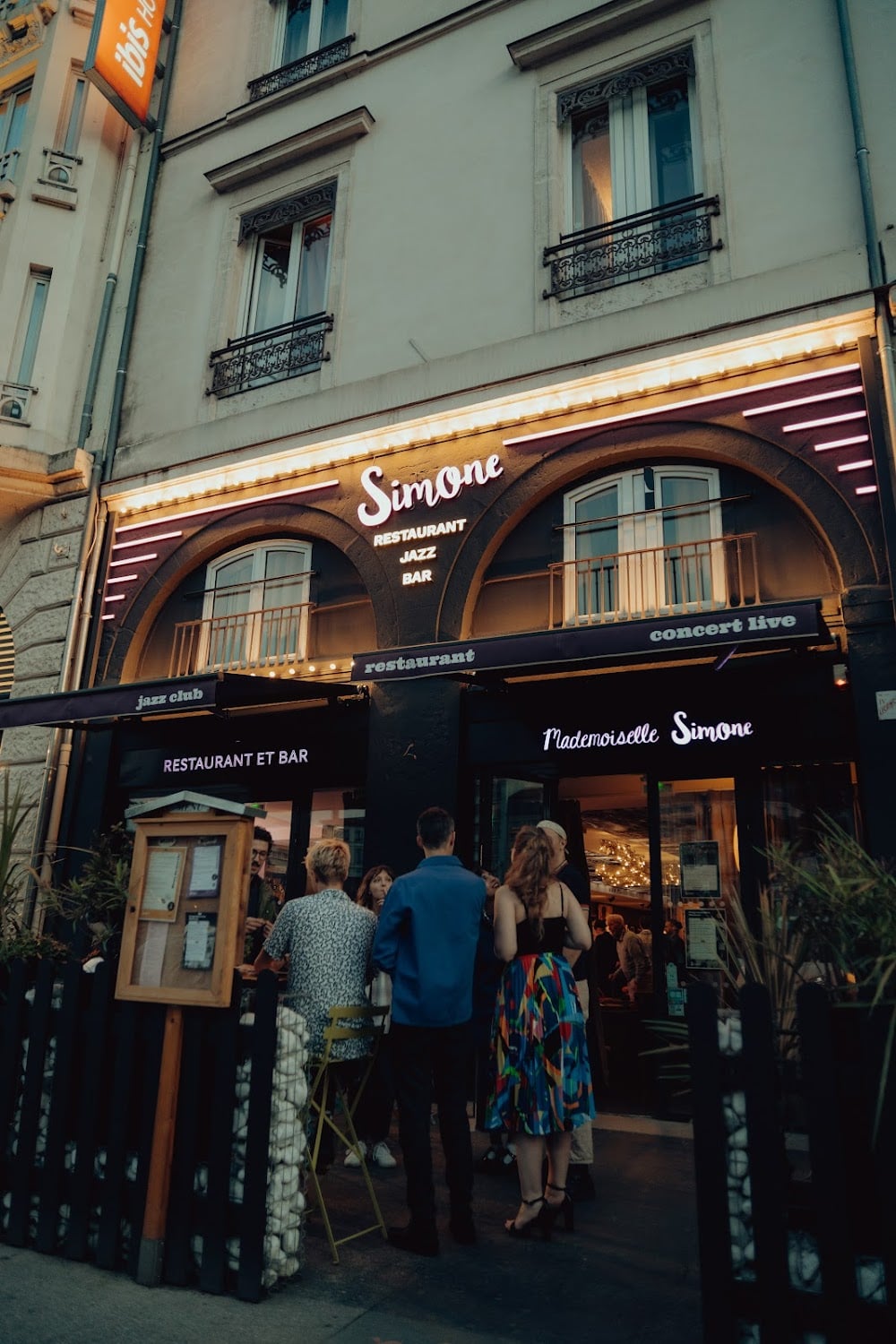 MELLE SIMONE RESTAURANT BAR JAZZ - Cover