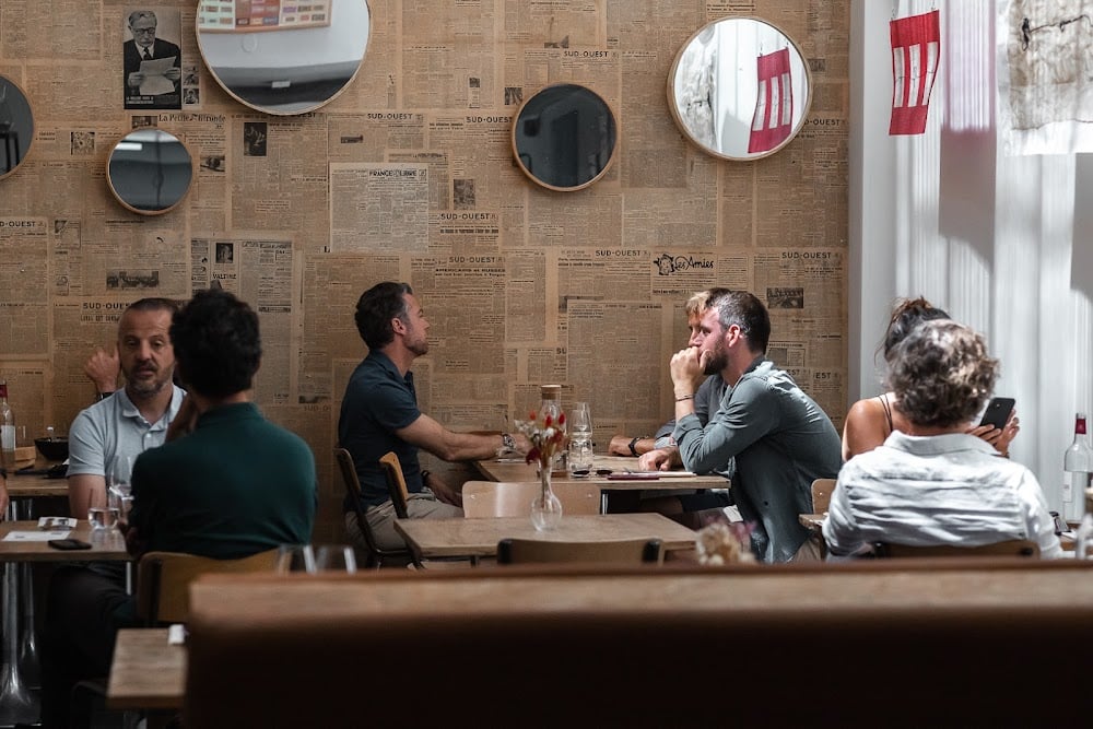 Mets Mots - Restaurant - Bar à vins - Cover