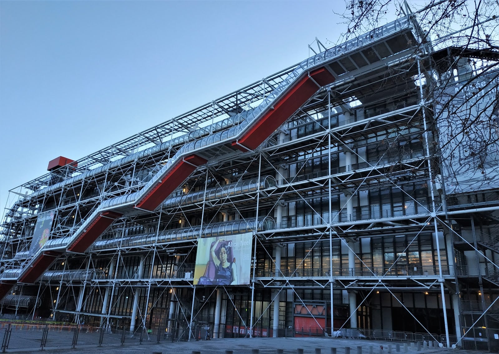 Centre Pompidou Francilien - Cover