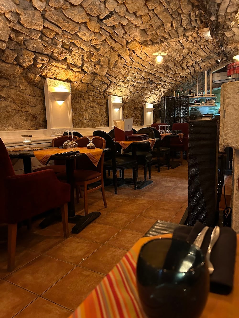 RESTAURANT CHEZ NINE - Cover