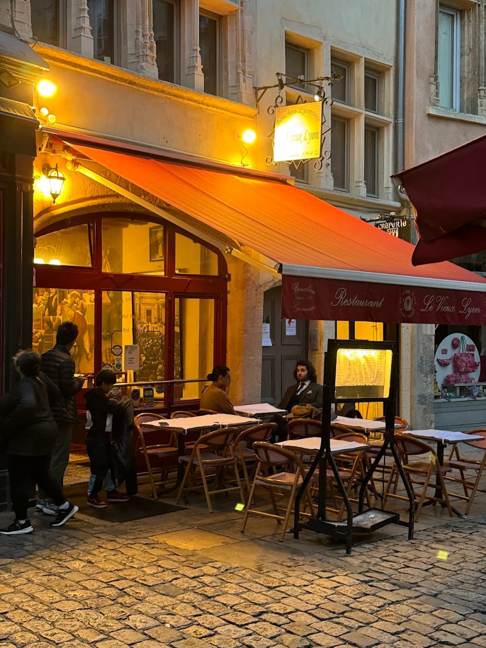 RESTAURANT LE VIEUX LYON - Cover