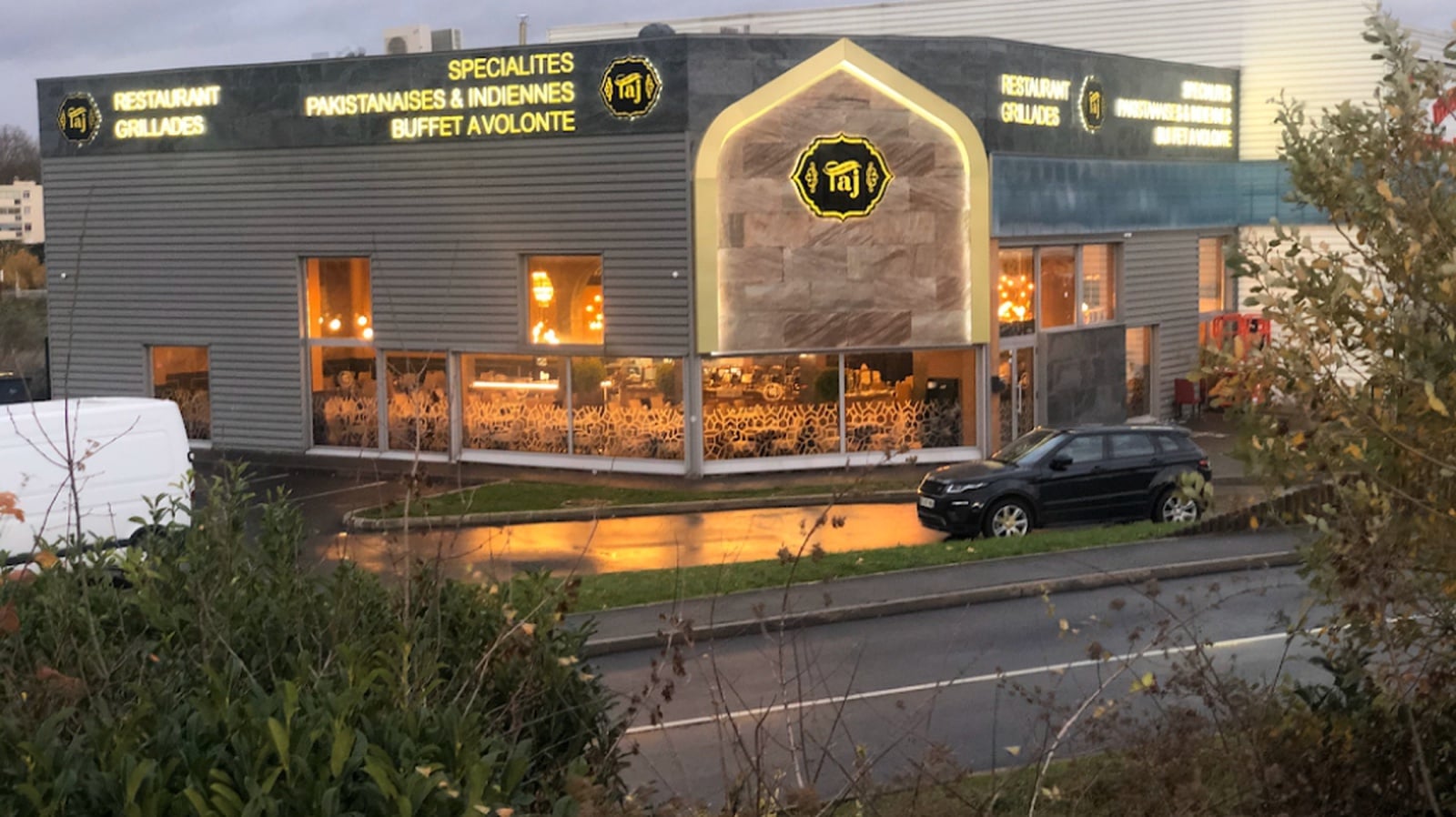 Taj restaurant - Cover