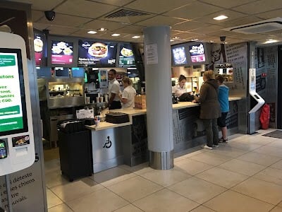 McDonald's Tours Centre Gare - Cover