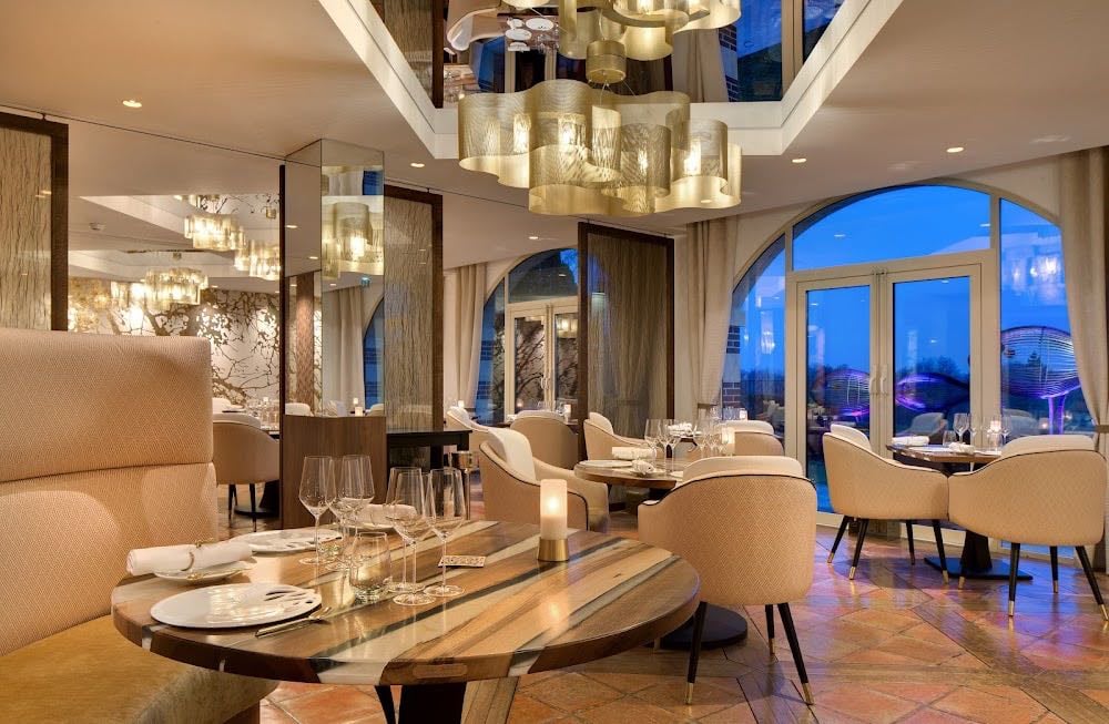 La Côte Saint Jacques & Spa - Cover