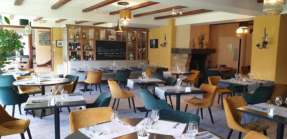 Hotel Le Lion d'Or - Cover