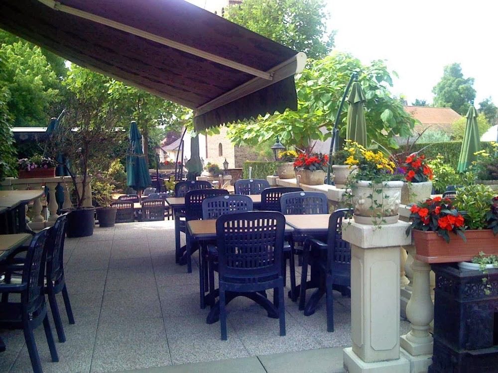 Auberge Les Houblonnières - Cover