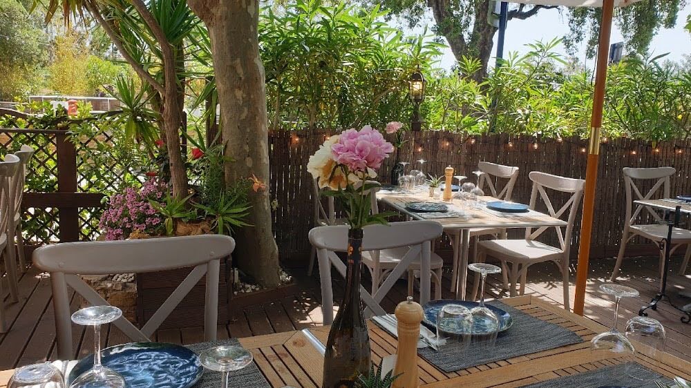 La Farigoulette Le Lavandou - Cover