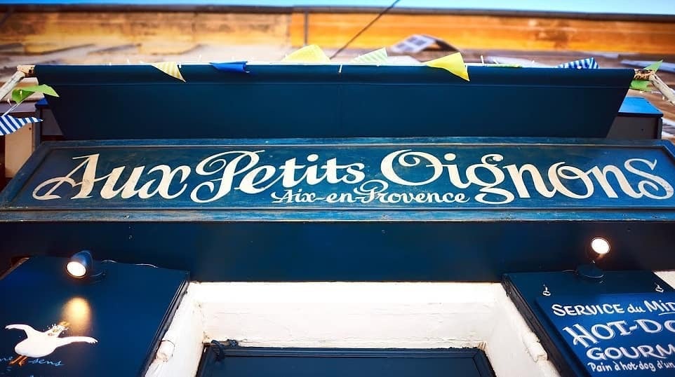 Aux Petits Oignons - Cover