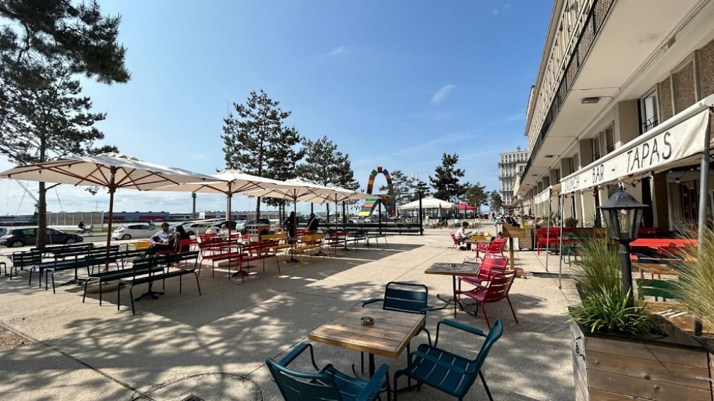 Le Grand Quai - Cover