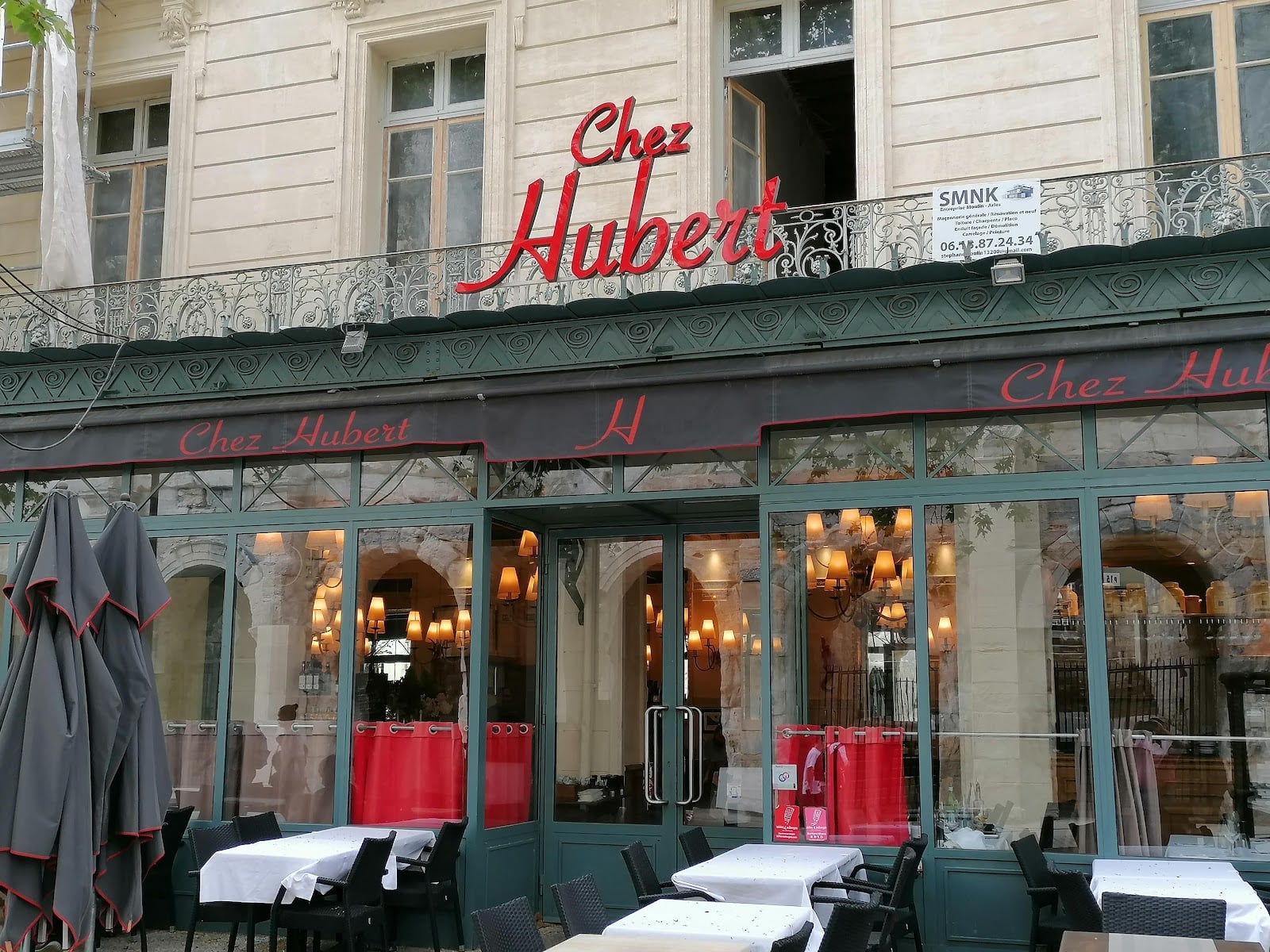 Chez Hubert - Cover