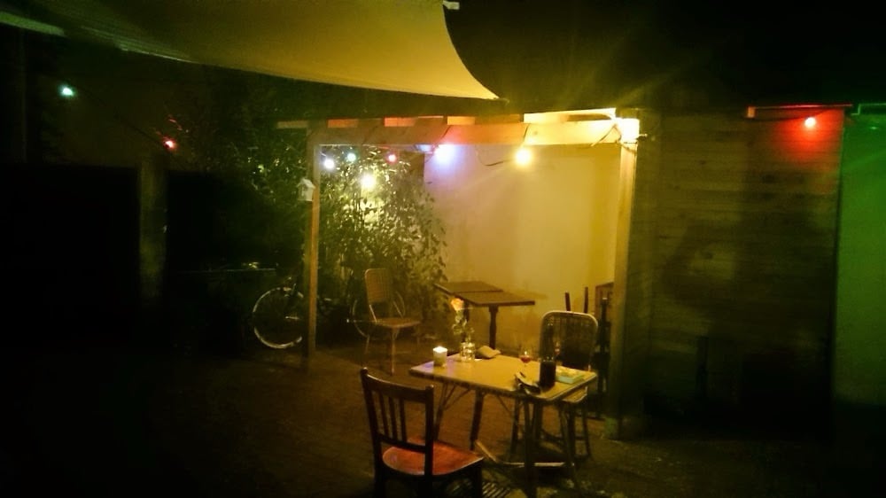 Restaurant Mauvaises Herbes / Cave à Manger - Cover