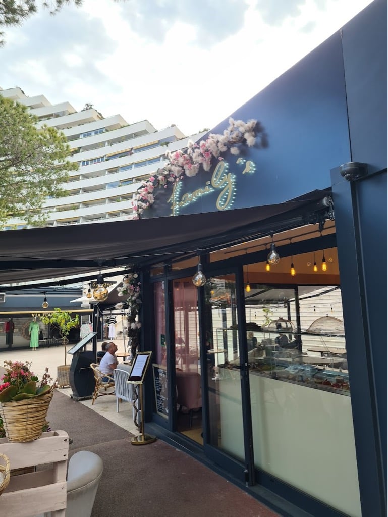 Family's Brunch & More... - Cover