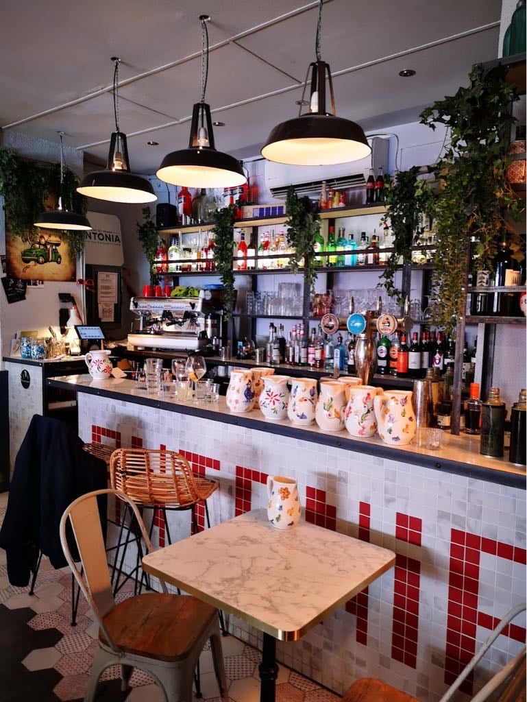 Antonia - Le Clan des Mamma Le Mans - Cover