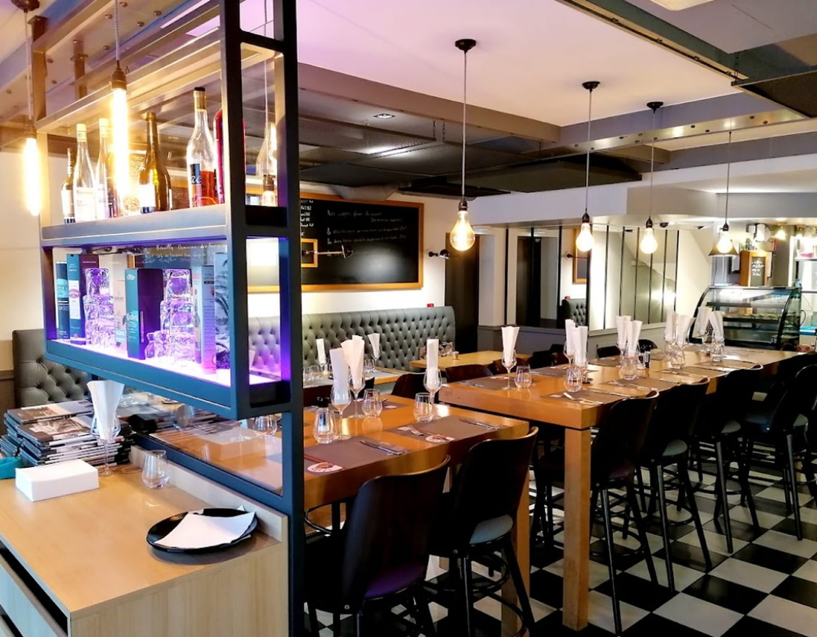 Au relais Louis Blanc - Cover