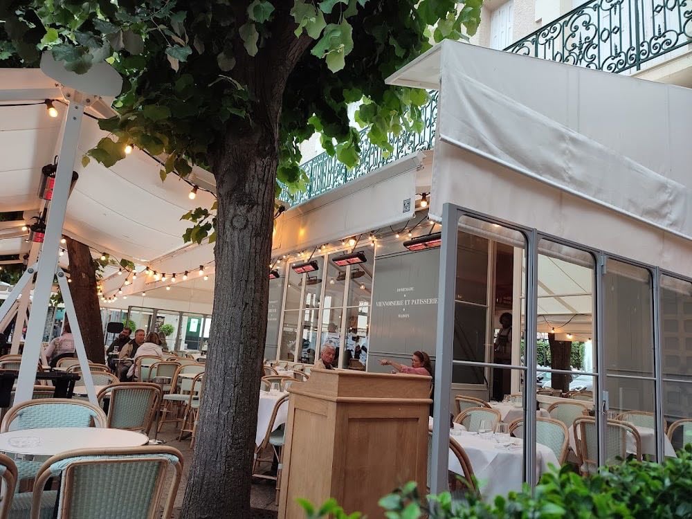 LE HIBOUVILLE - DEAUVILLE - Cover