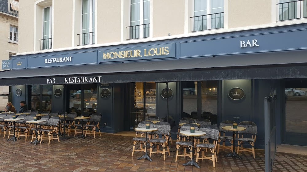 Monsieur Louis - Cover