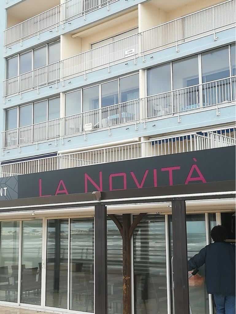 La Novita - Cover