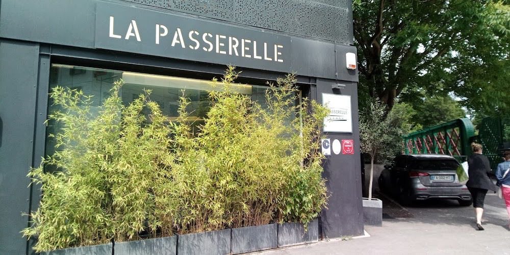 La Passerelle - Cover