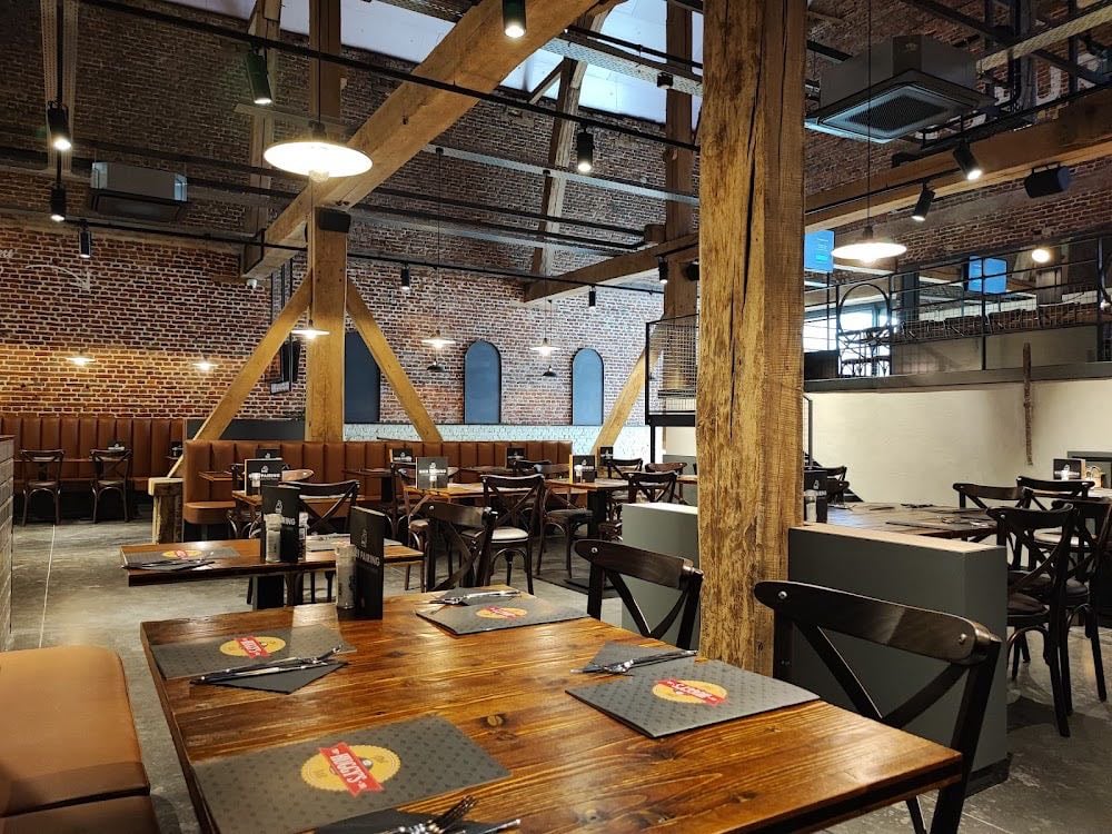 The Huggy's Bar Nivelles 🍔 - Cover