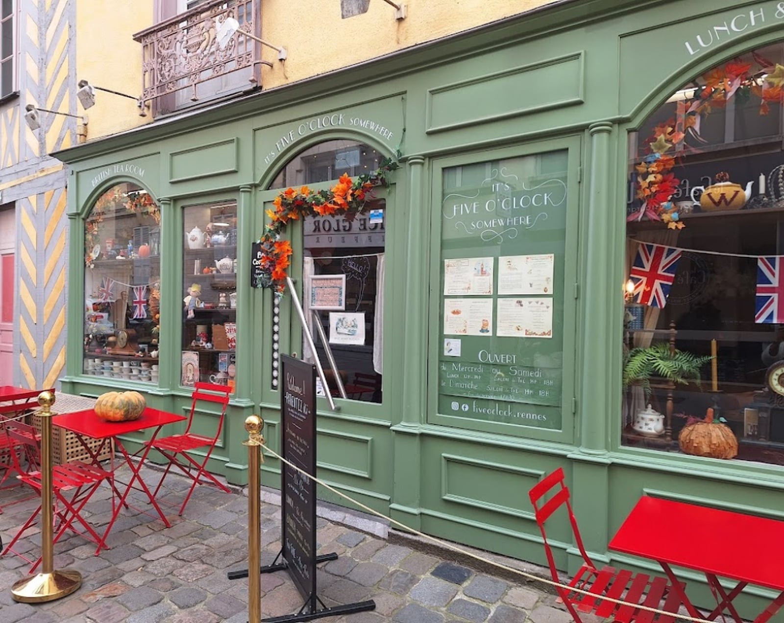 It's Five O'Clock Somewhere - Cover