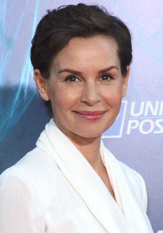Embeth Davidtz