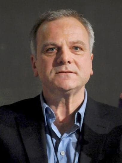Bernhard Schütz
