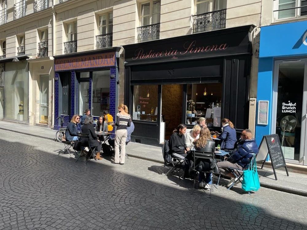 Pasticceria Simona Paris - Cover