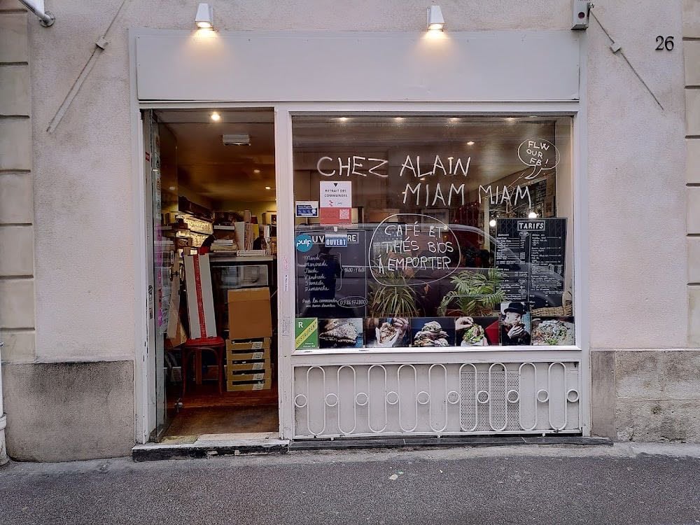 Chez Alain Miam Miam - Cover