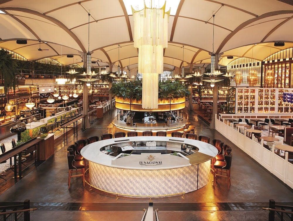 El Nacional Barcelona - Cover